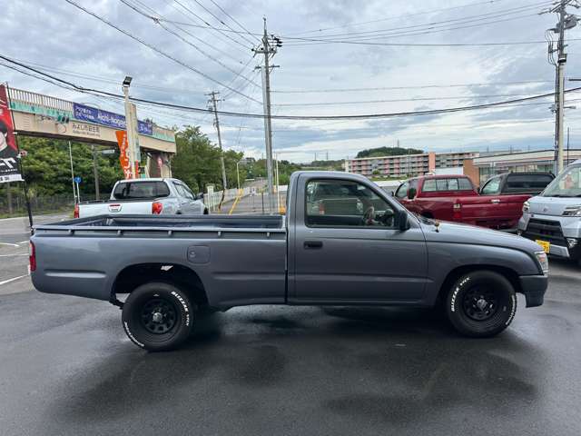 Toyota Hilux 4