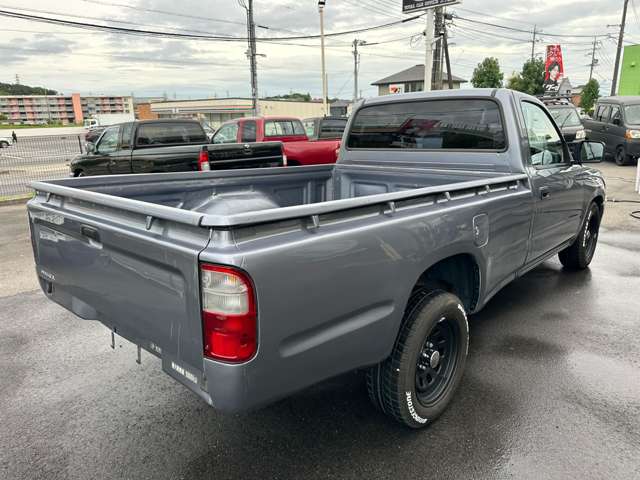 Toyota Hilux 7