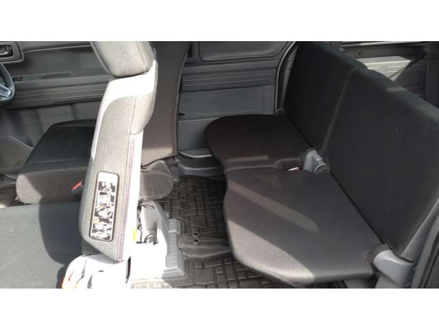 Honda N-VAN 12