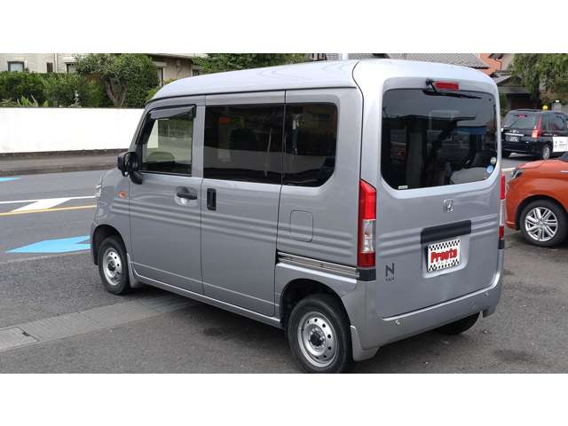 Honda N-VAN 8