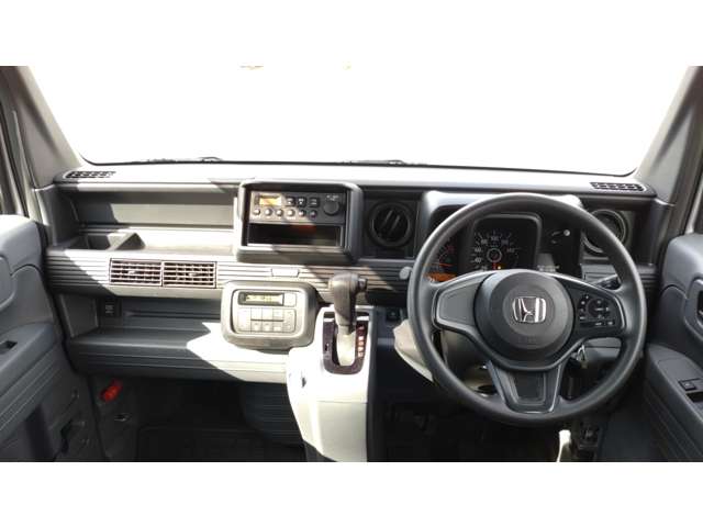 Honda N-VAN 10