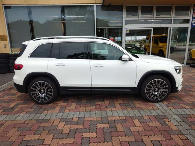 Mercedes-Benz GLB 4