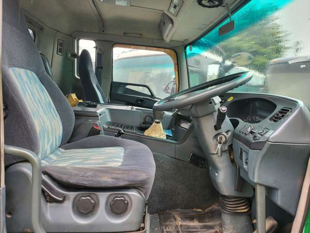 Mitsubishi Fuso Super Great 6