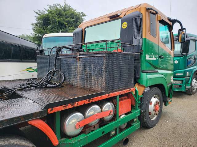 Mitsubishi Fuso Super Great 9