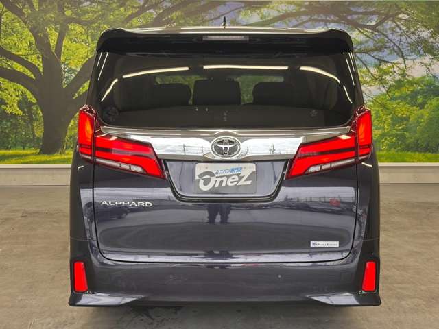 Toyota Alphard 10