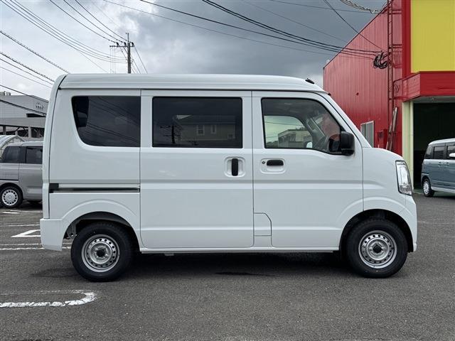 Suzuki Every 12