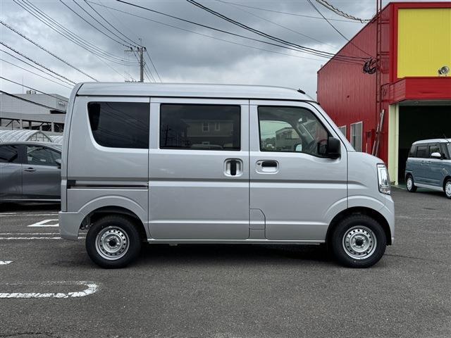 Suzuki Every 12