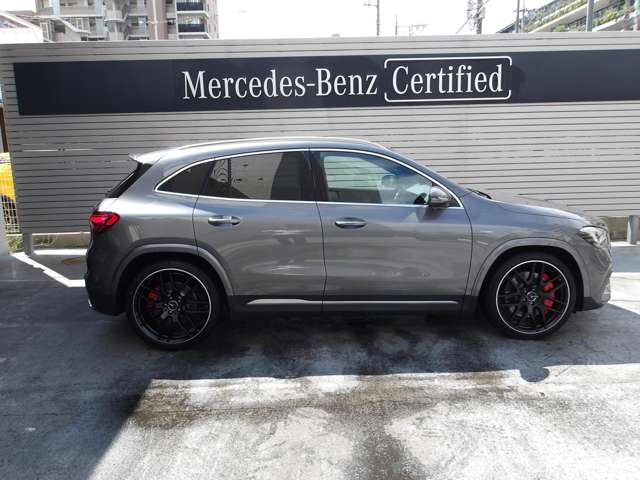 Mercedes-Benz GLA-Class 12