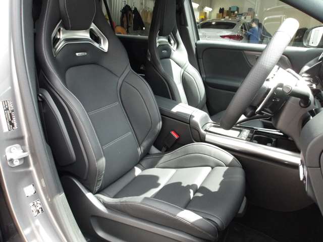 Mercedes-Benz GLA-Class 2