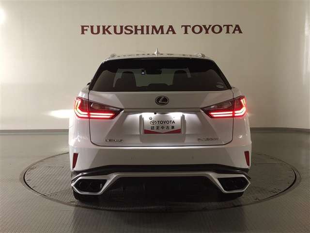 Lexus RX 8