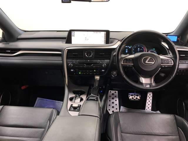 Lexus RX 9
