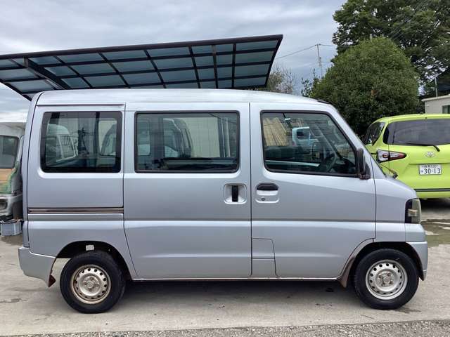 Mitsubishi Minicab Van 9