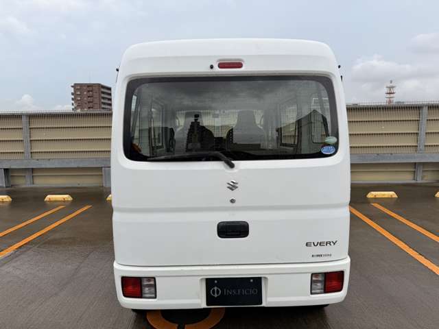 Suzuki Every 8