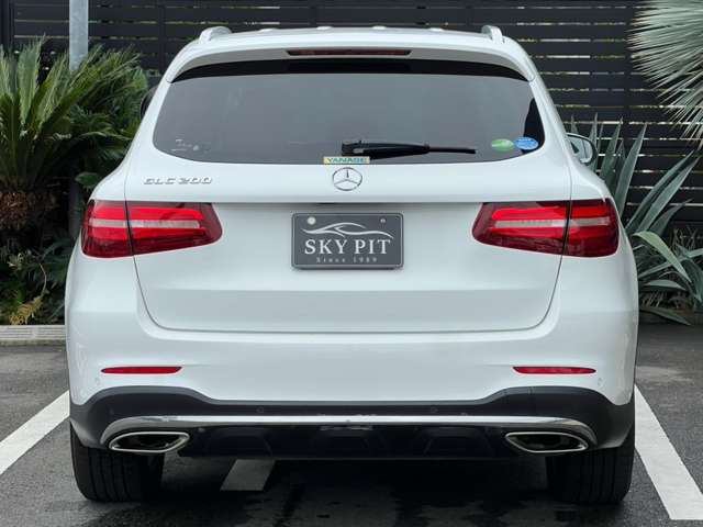 Mercedes-Benz GLC 8