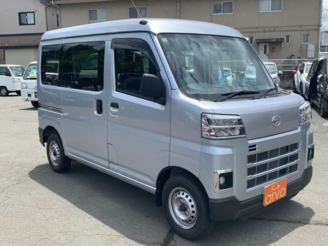 Daihatsu Hijet Cargo 3