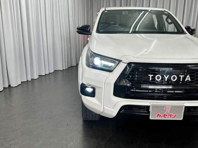 Toyota Hilux 8
