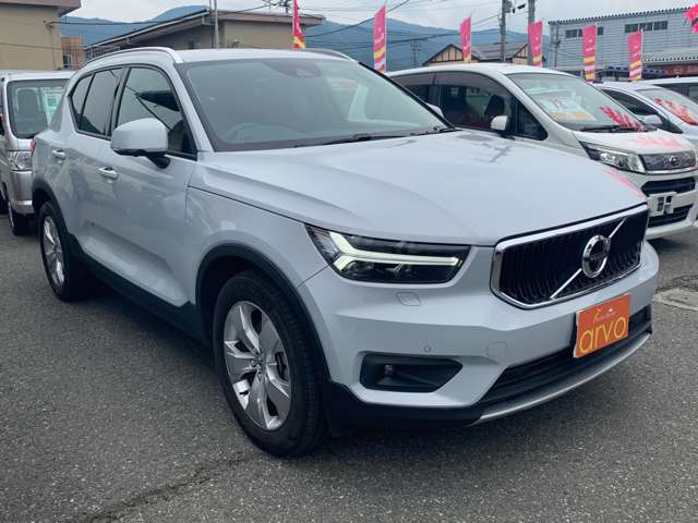 Volvo XC40 3