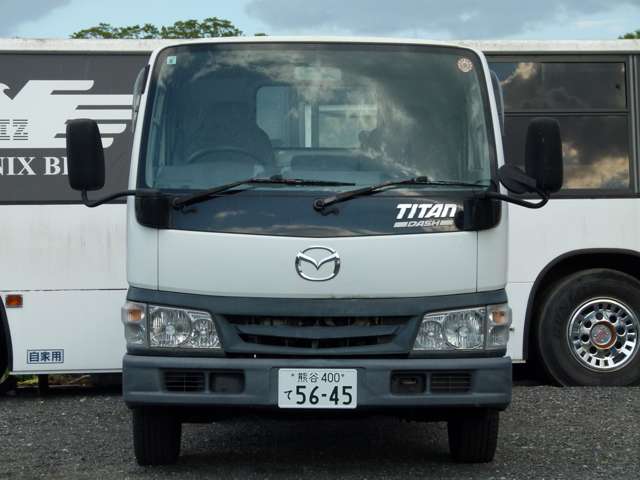 Mazda Titan Dash 2