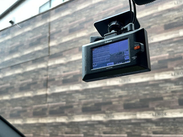 Lexus UX 12