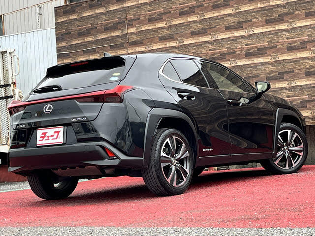 Lexus UX 5