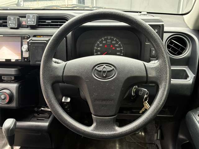 Toyota Probox Van 11
