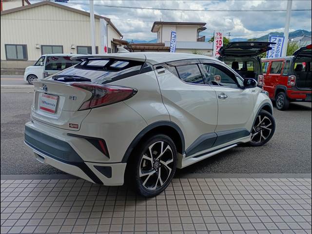 Toyota C-HR 3