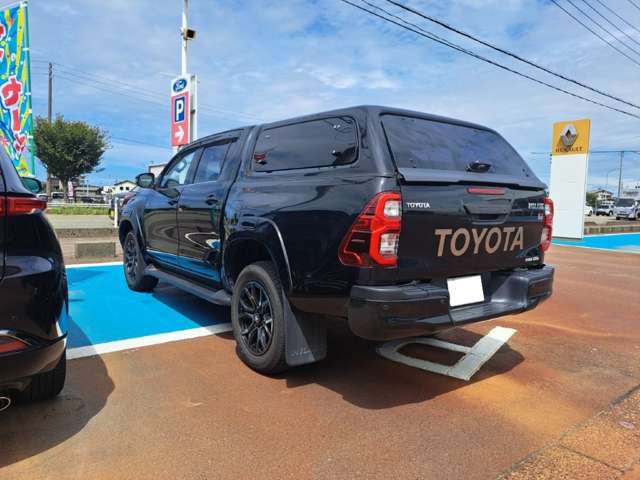 Toyota Hilux 3