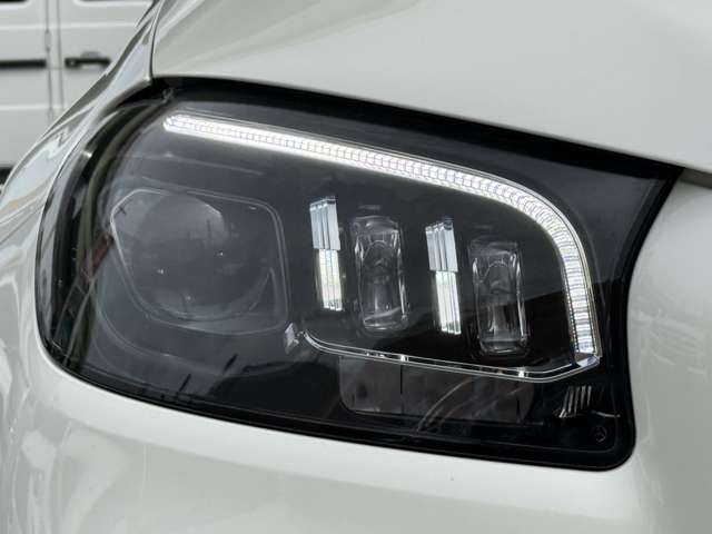 Mercedes-Benz GLS 10