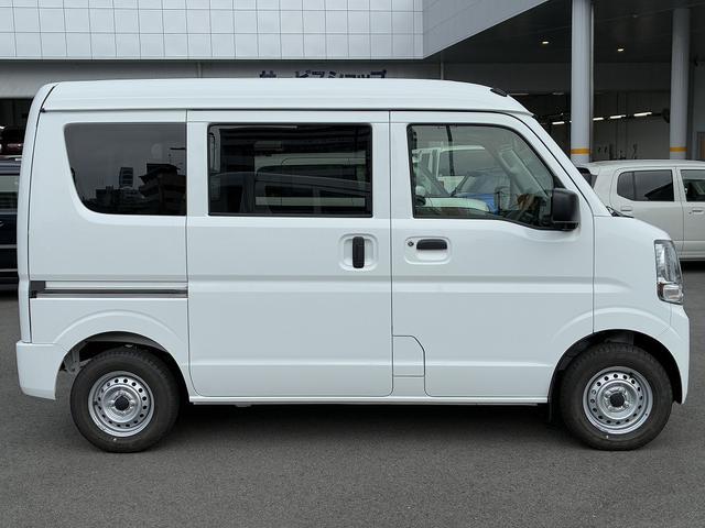 Suzuki Every 8