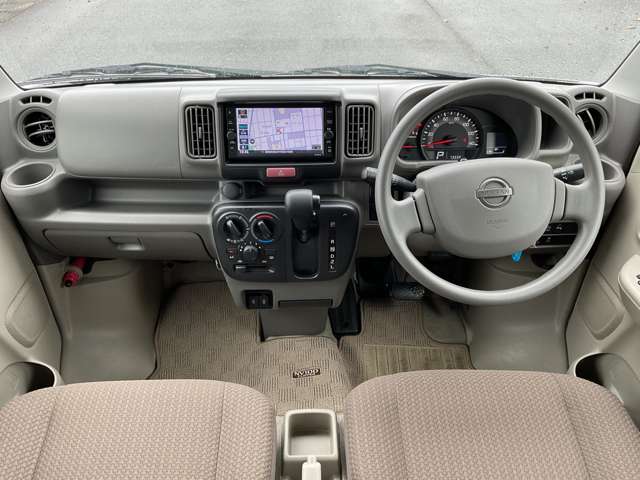 Nissan NV100 Clipper 4