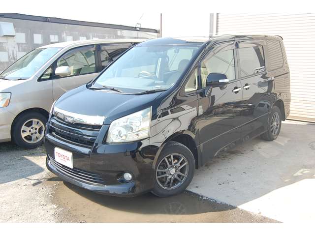 Toyota Noah 2