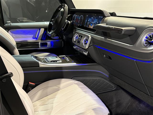 Mercedes-Benz G-Class 9