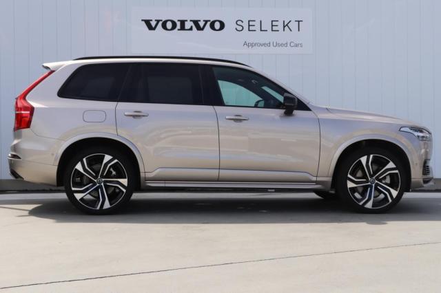 Volvo XC90 4