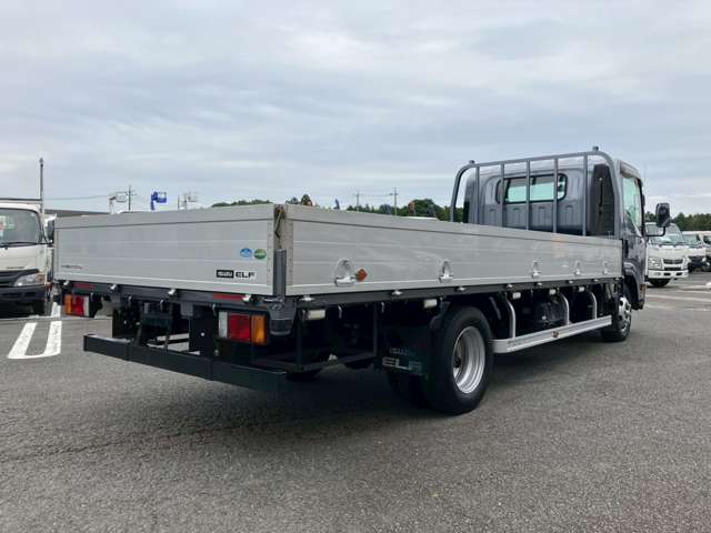 Isuzu Elf 5