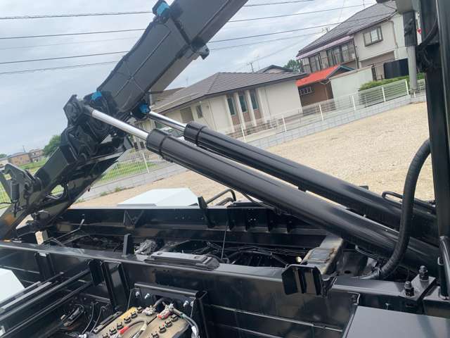 Mitsubishi Fuso Fighter 2