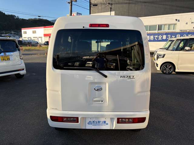 Daihatsu Hijet Cargo 5