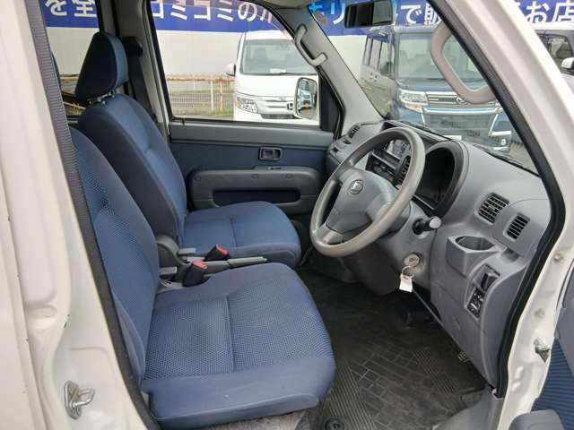 Daihatsu Hijet Cargo 9