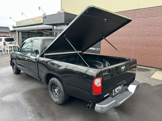 Toyota Hilux 6
