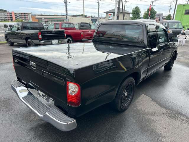 Toyota Hilux 7