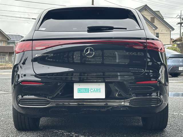 Mercedes-Benz EQE SUV 10