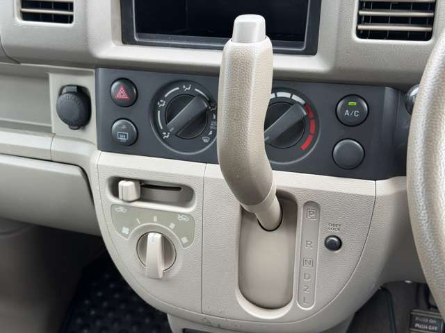 Suzuki Every 12