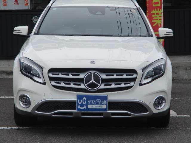 Mercedes-Benz GLA-Class 10