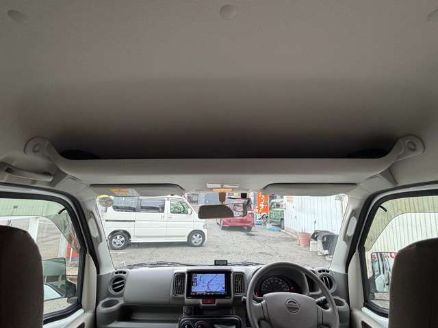 Nissan NV100 Clipper 12