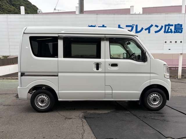 Nissan NV100 Clipper 3