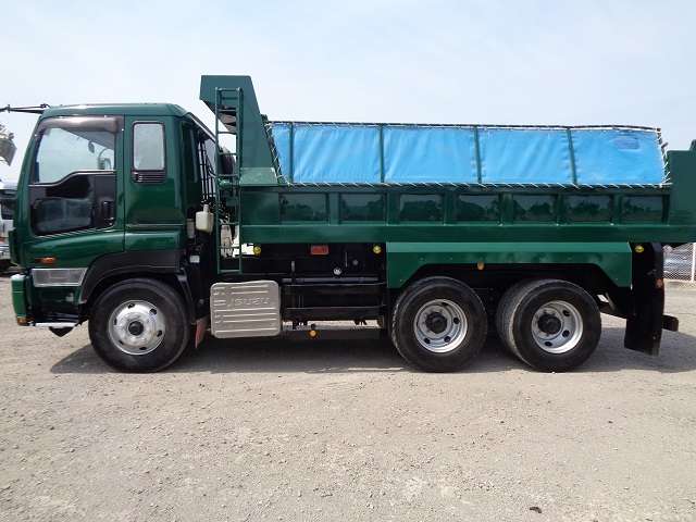Isuzu Giga 3