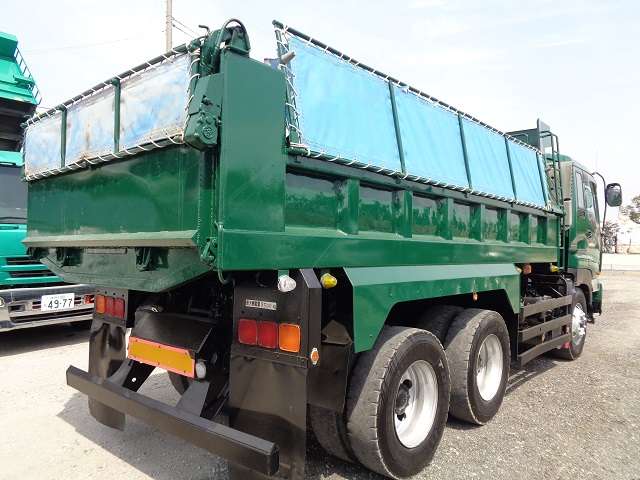 Isuzu Giga 5
