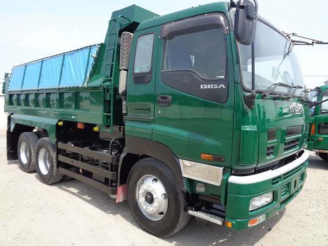 Isuzu Giga 6