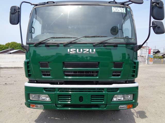 Isuzu Giga 7