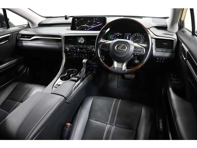 Lexus RX 9