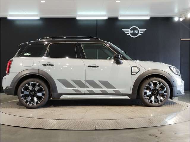 MINI Crossover 7